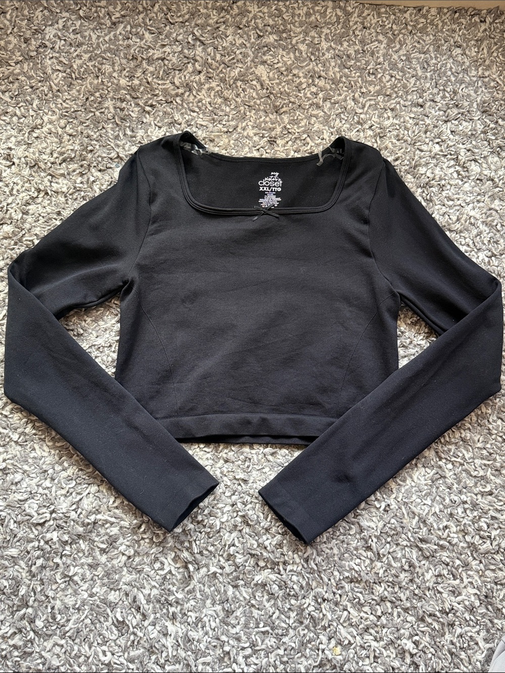Women's Black Cropped Long-Sleeve Square Neck Top